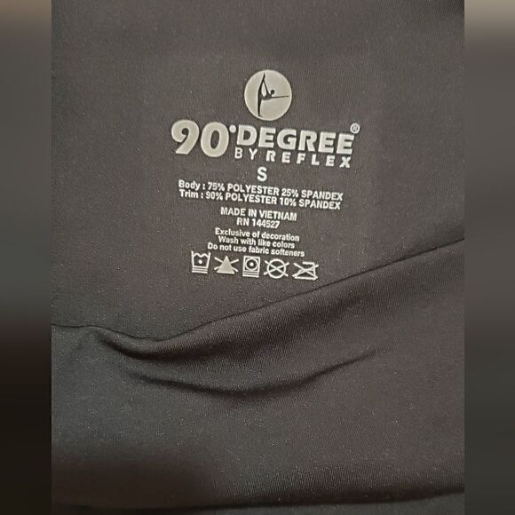 90 Degree by Reflex Capri Leggings - Picture 8 of 9